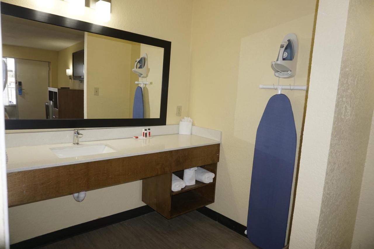 Days Inn By Wyndham Apopka/Orlando Exterior foto